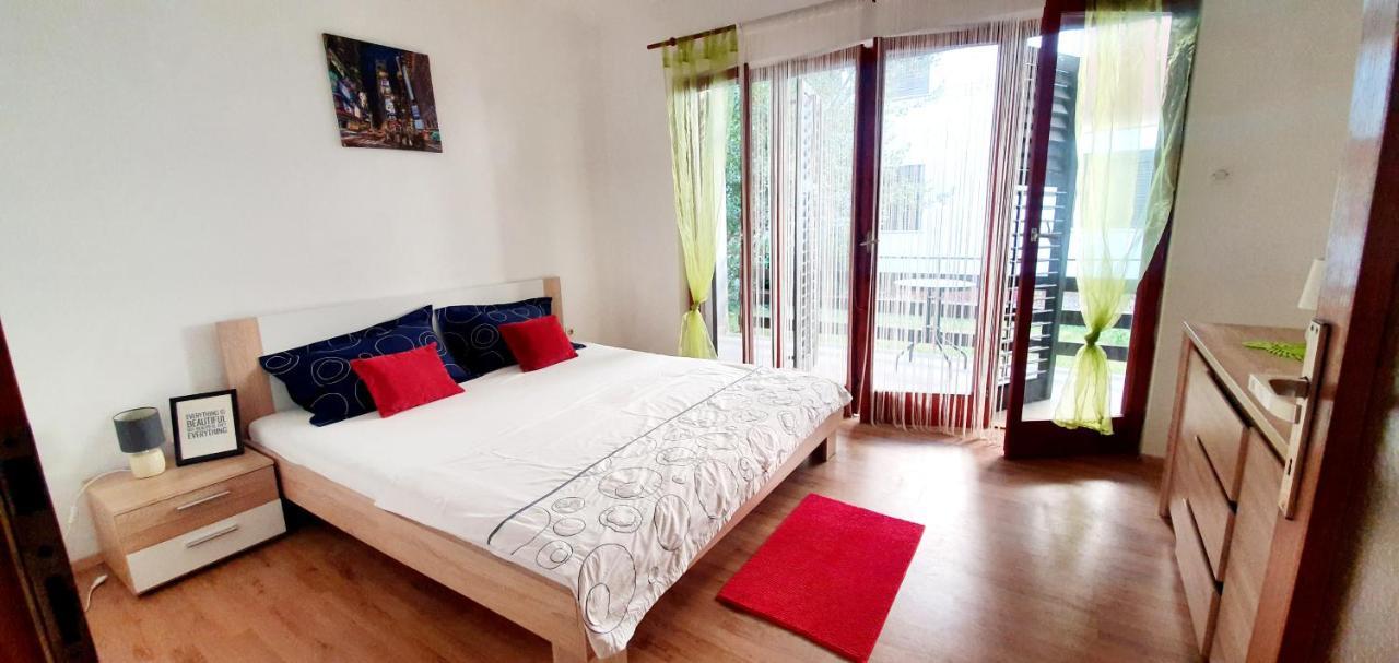 Umago Inn Kültér fotó