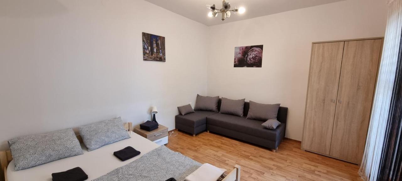 Umago Inn Kültér fotó